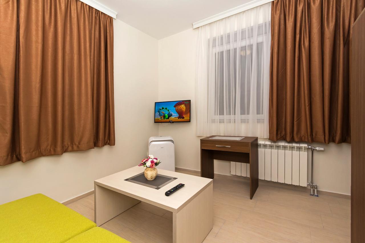 Valentino Apartment